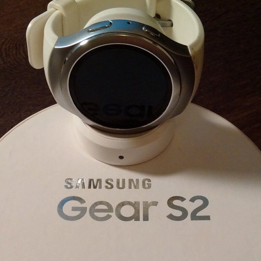 Samsung Gear 2 with accessories